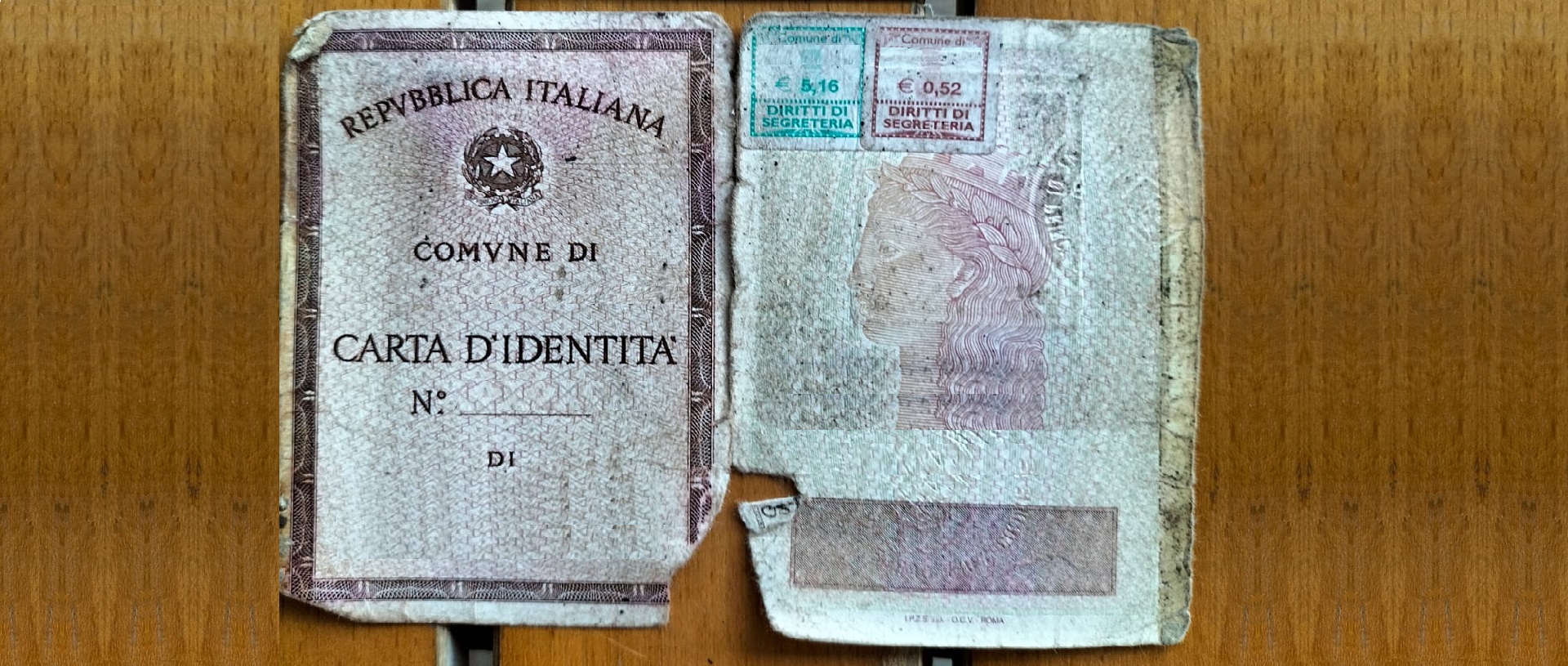 Carta di identità rotta o logora – Happyvoyage